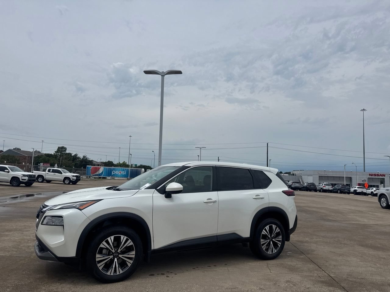 Certified 2023 Nissan Rogue SV AWD/4WD image 11