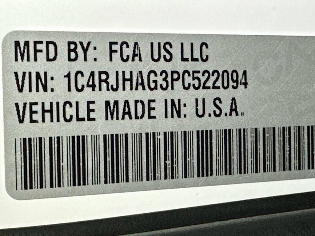 Certified 2023 Jeep Grand Cherokee Laredo AWD/4WD image 21