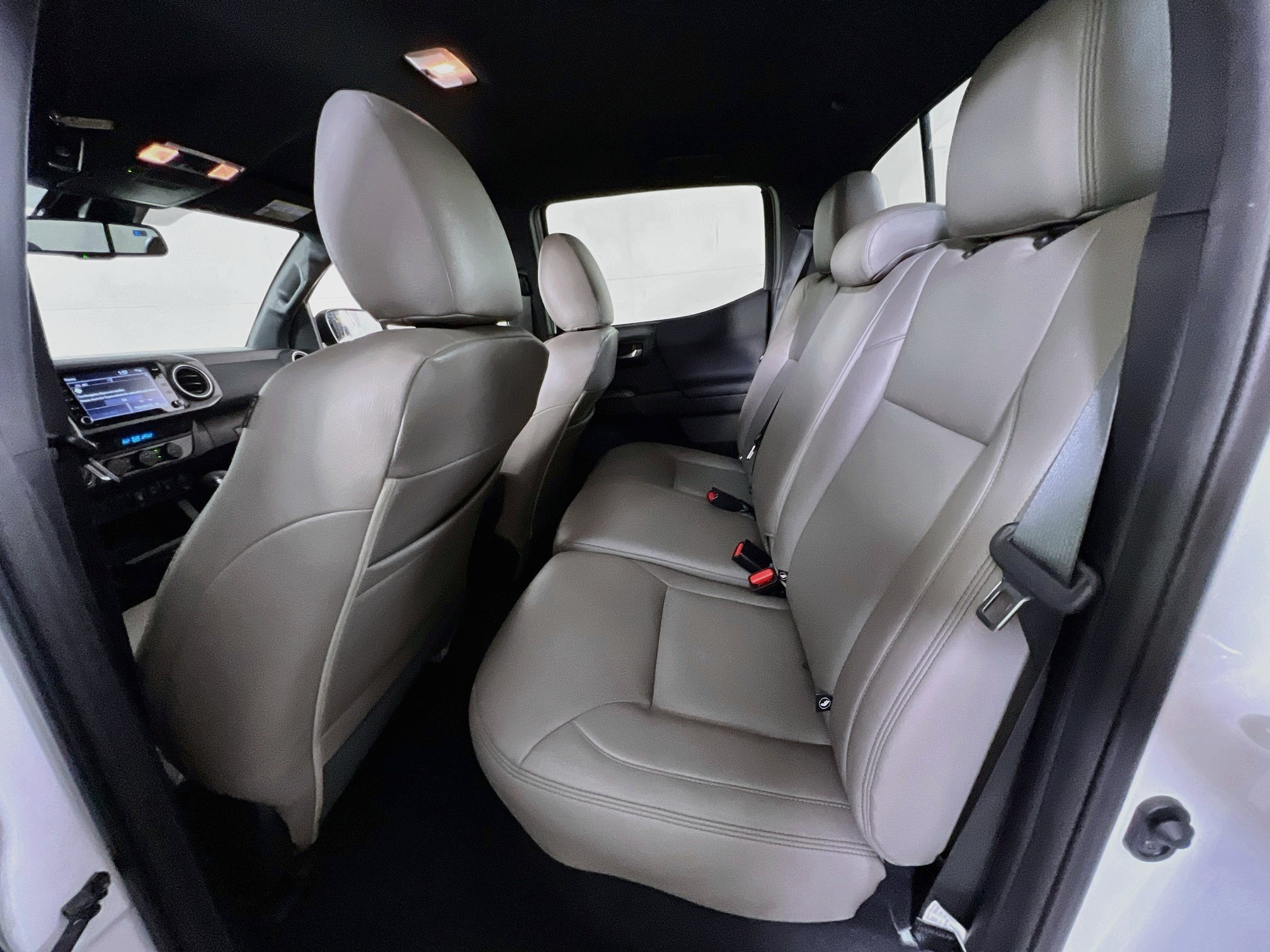Used 2021 Toyota Tacoma TRD Sport w/ Technology Package AWD/4WD image 22