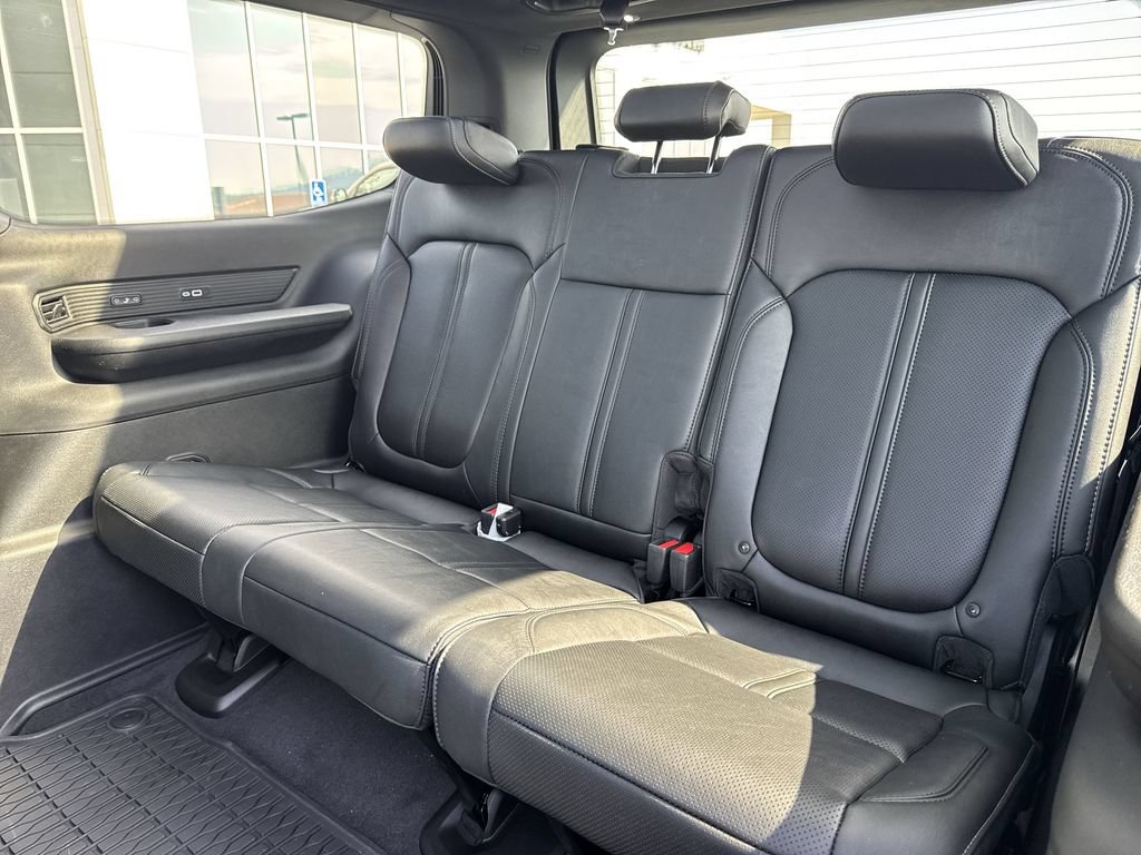 New 2026 Jeep Grand Wagoneer Limited AWD/4WD image 24