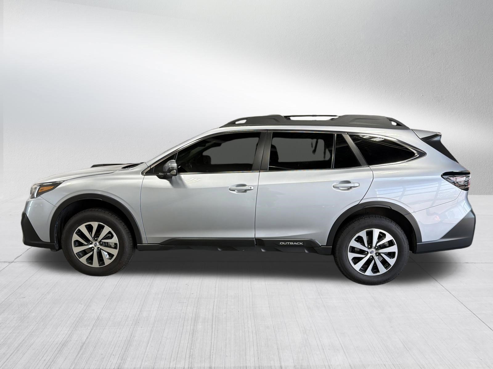 Certified 2022 Subaru Outback Premium AWD/4WD image 4