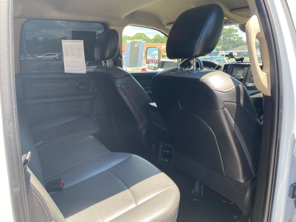 Used 2020 RAM 5500 Tradesman w/ Chrome Appearance Group AWD/4WD image 22
