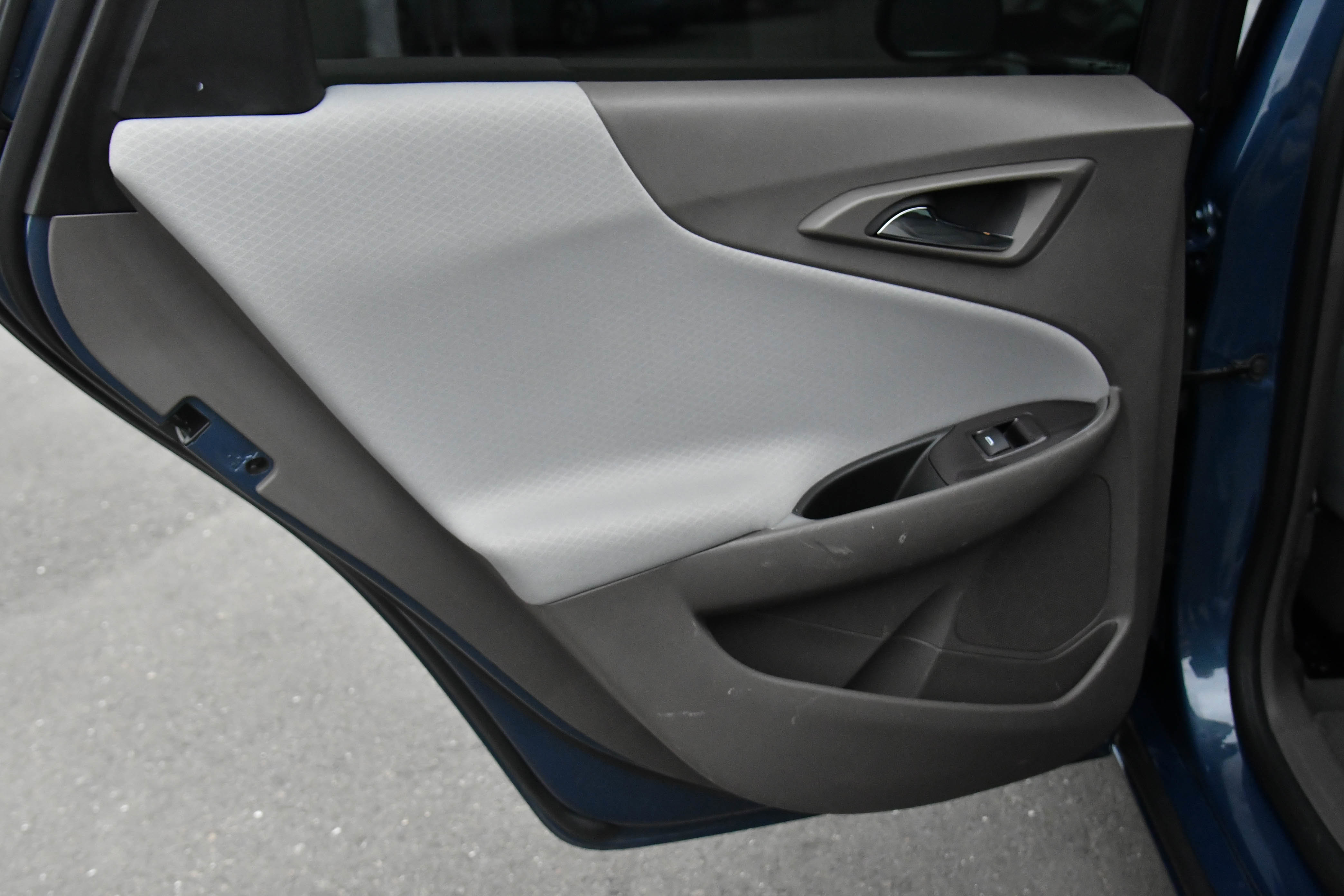 Used 2024 Chevrolet Malibu LS image 32