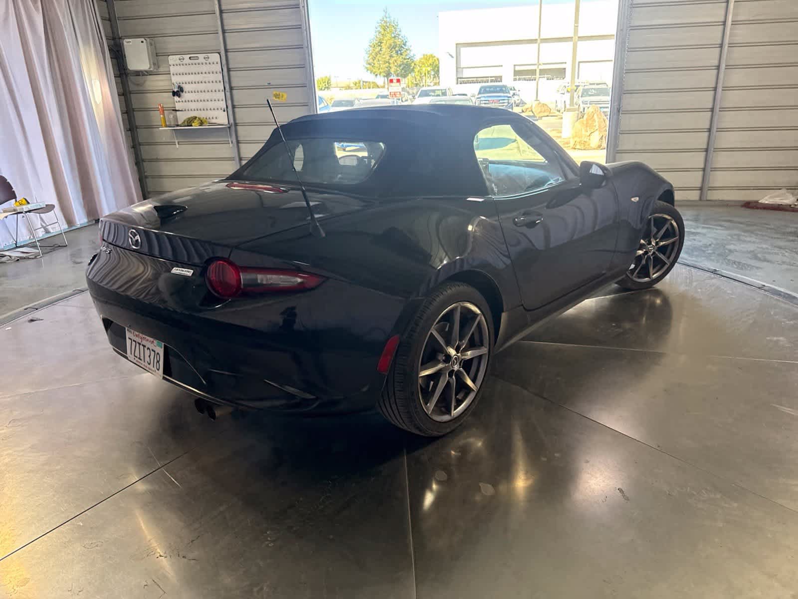 Used 2016 MAZDA MX-5 Miata Grand Touring RWD image 5
