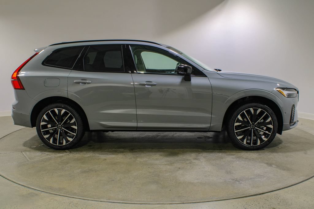 New 2026 Volvo XC60 B5 Ultra w/ Protection Package Premier AWD/4WD image 6