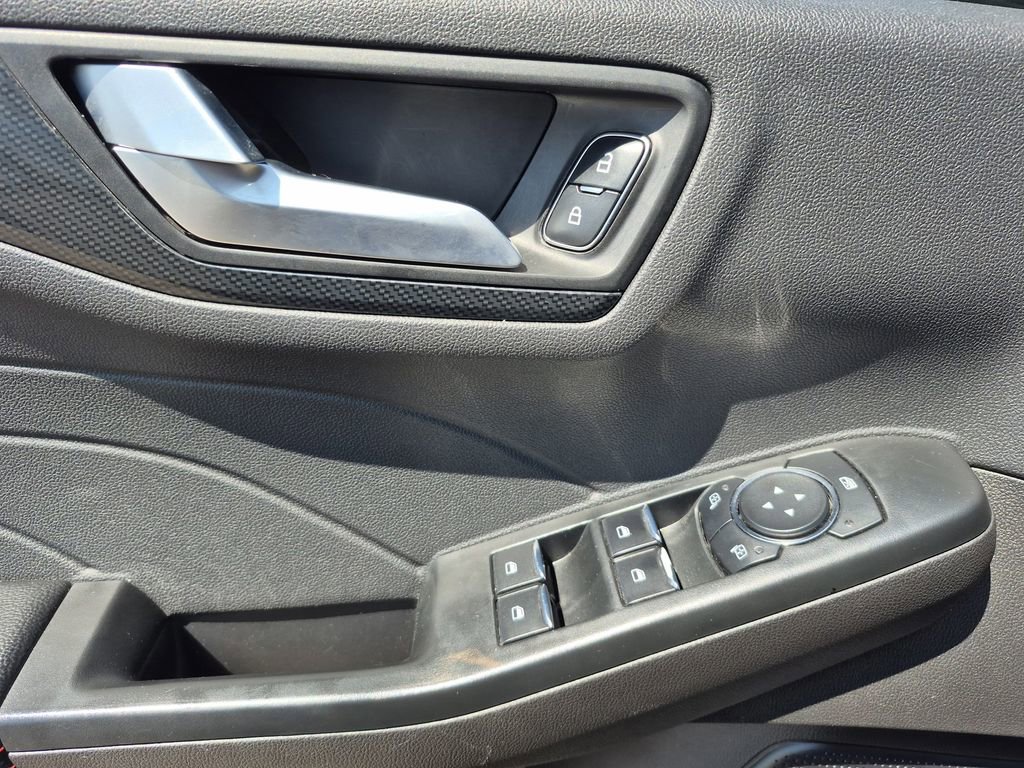 Used 2024 Ford Escape ST-Line image 8