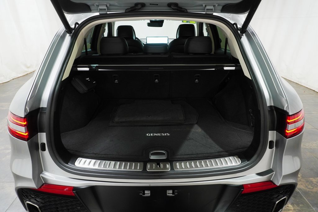 Used 2024 Genesis GV70 2.5T w/ Advanced Package image 5