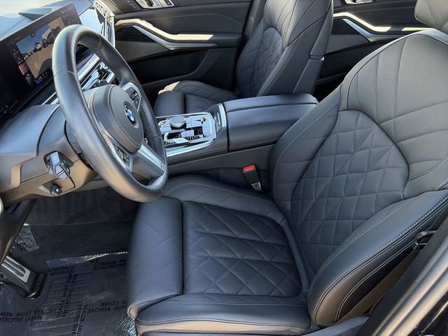 Certified 2025 BMW X7 xDrive40i w/ M Sport Package image 21