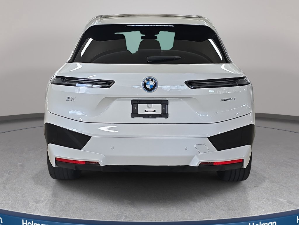 Certified 2024 BMW iX xDrive50 w/ Sport Package AWD/4WD image 8