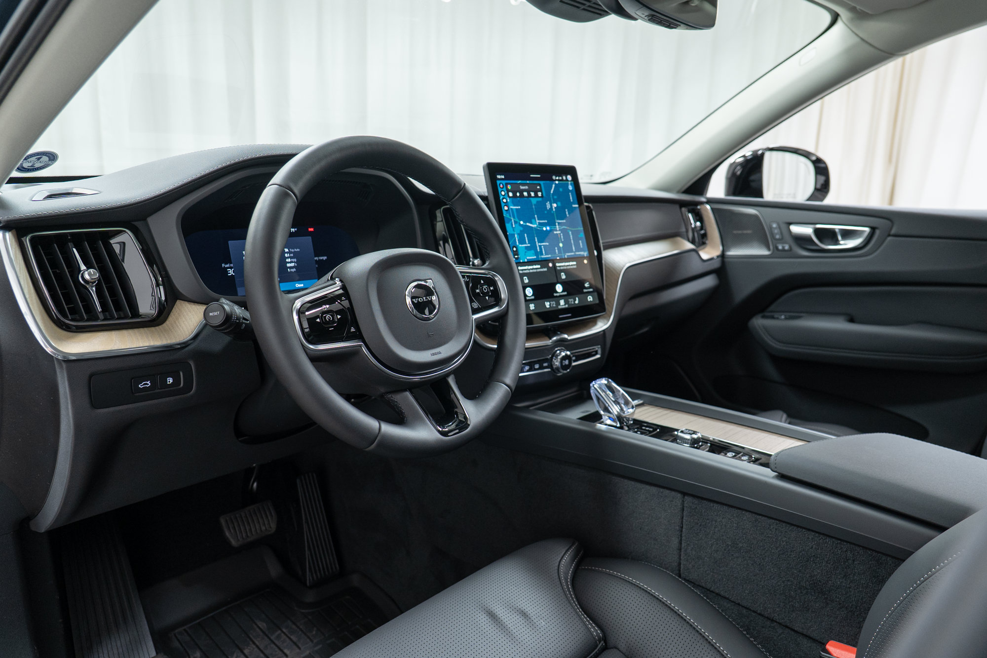New 2027 Volvo XC60 T8 Ultra AWD/4WD image 12