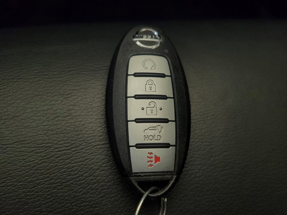 Used 2020 Nissan Pathfinder SL image 32