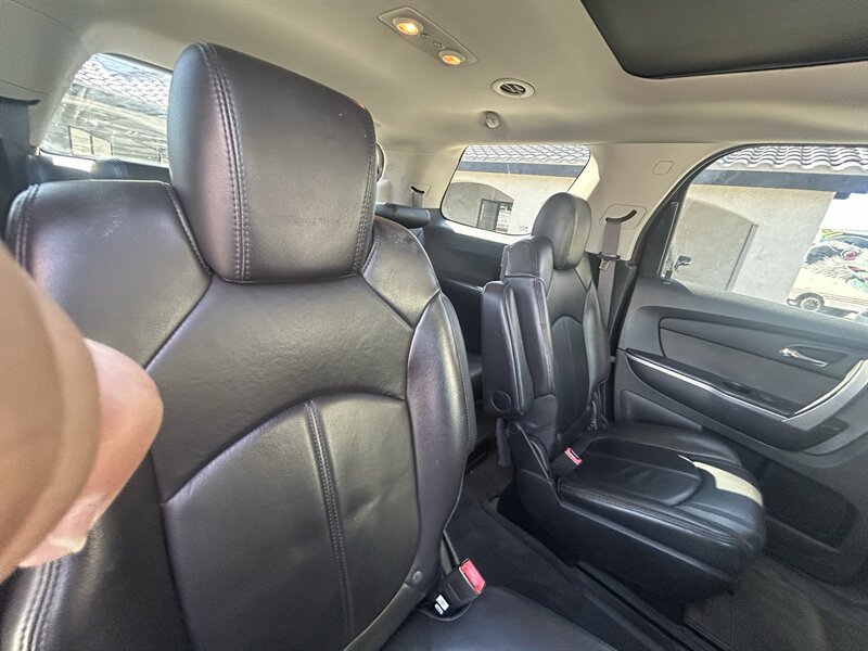 Used 2010 GMC Acadia SLT AWD/4WD image 22