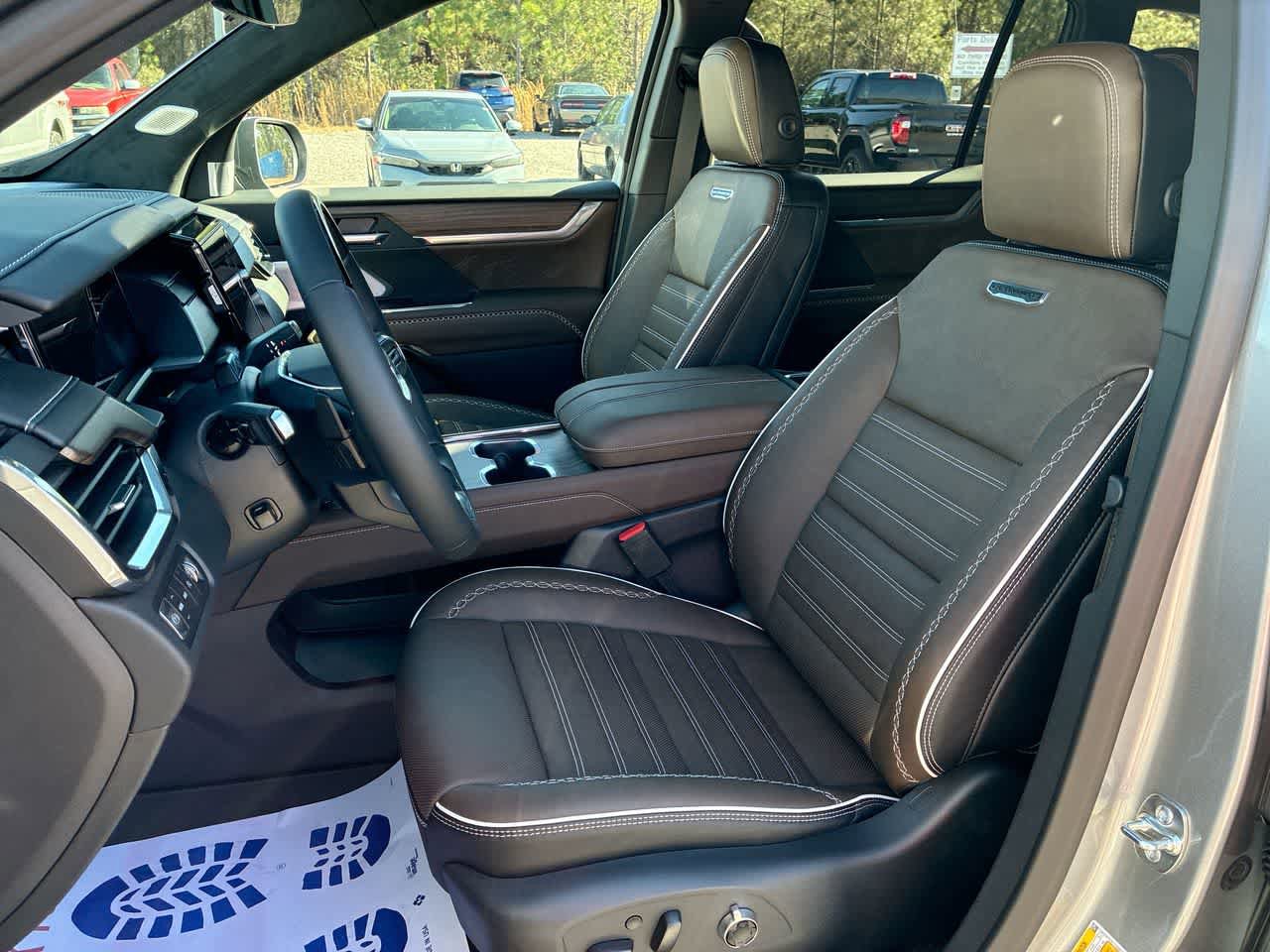 New 2026 GMC Acadia Denali Ultimate w/ LPO, Floor Liner Package image 20