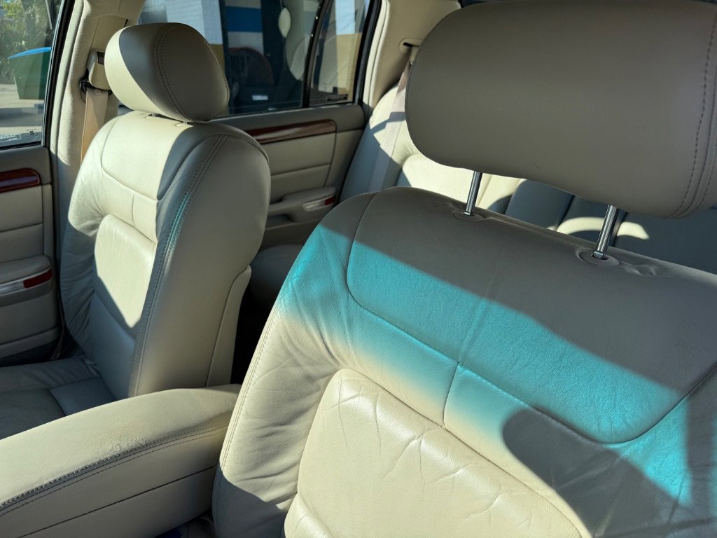 Used 1999 Cadillac De Ville Base image 18