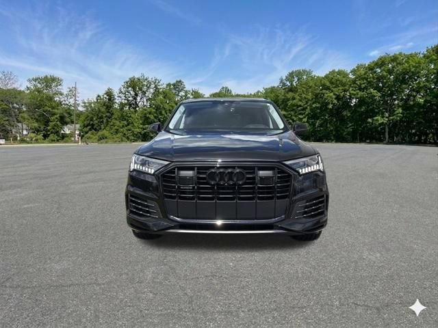 Used 2023 Audi Q7 3.0T Prestige AWD/4WD image 3
