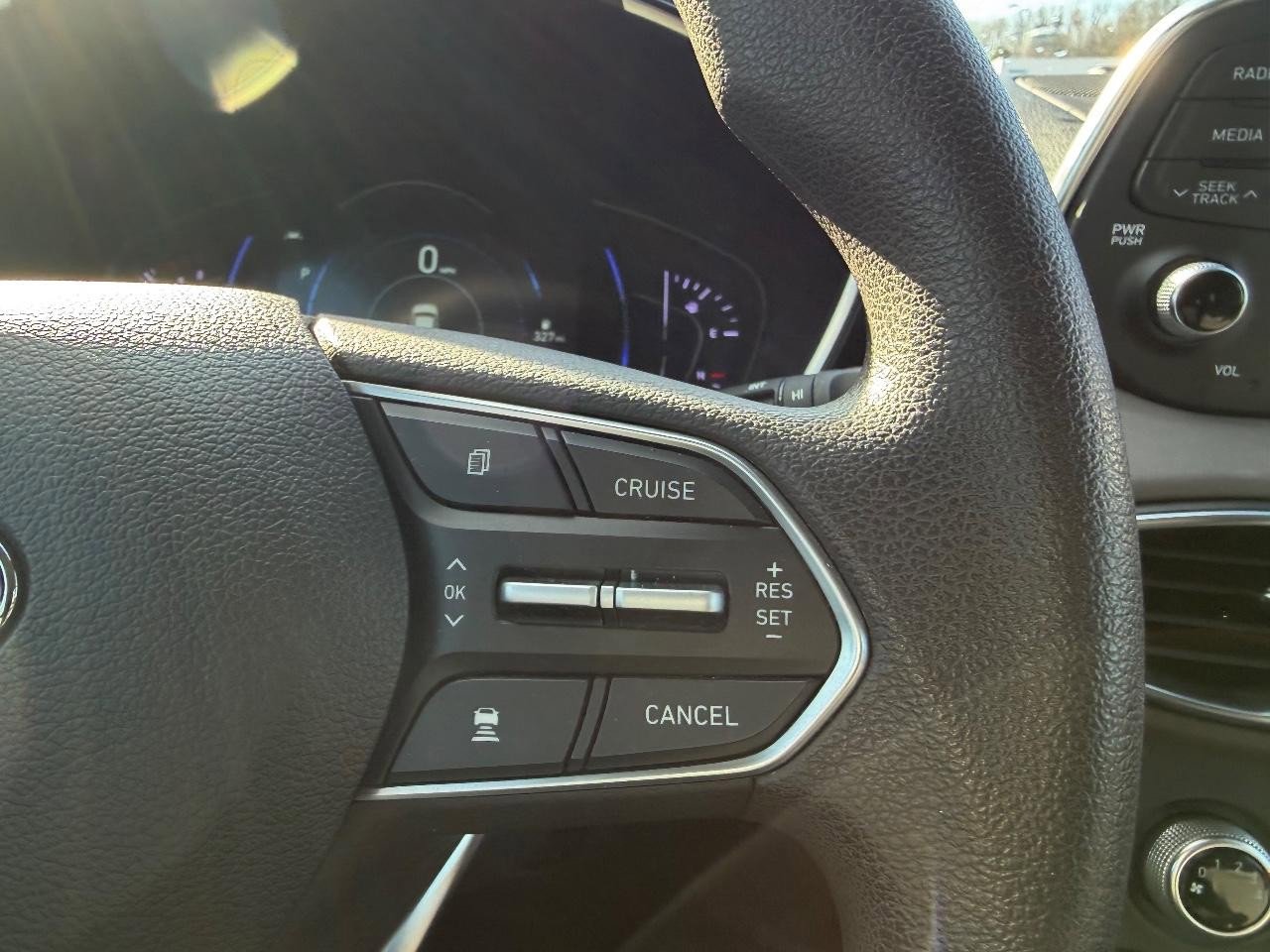 Used 2020 Hyundai Santa Fe SEL image 13