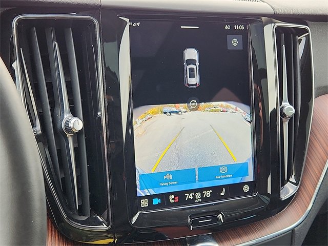 Used 2024 Volvo XC60 B5 Plus image 16