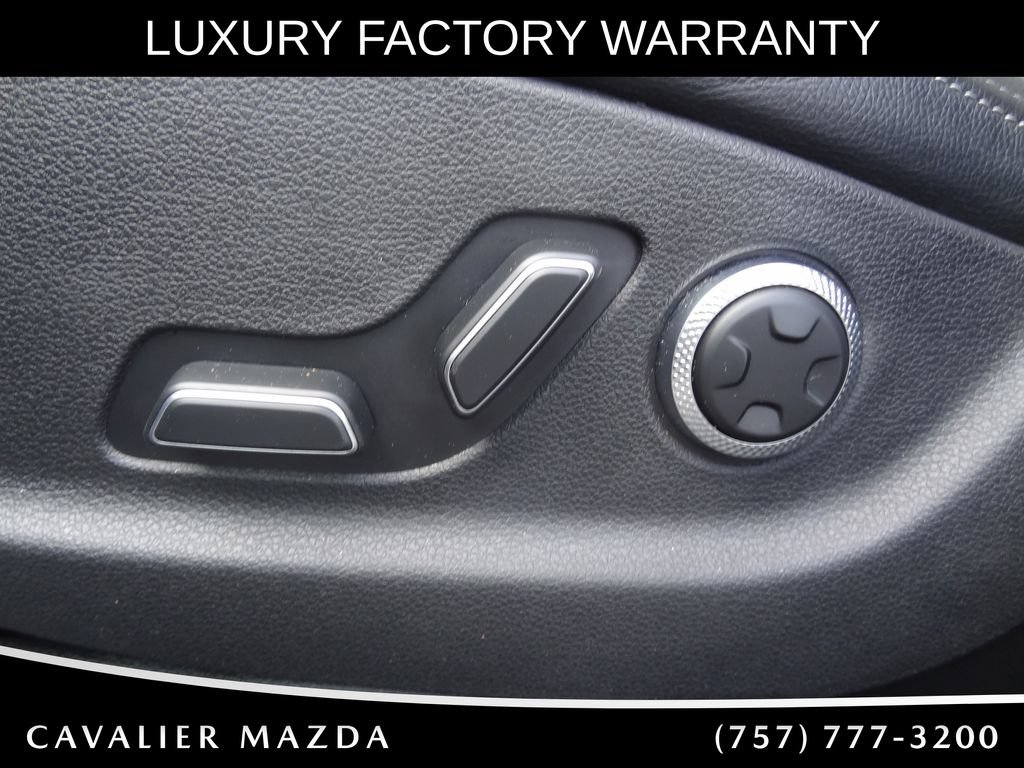 Used 2025 Genesis GV70 2.5T AWD/4WD image 11