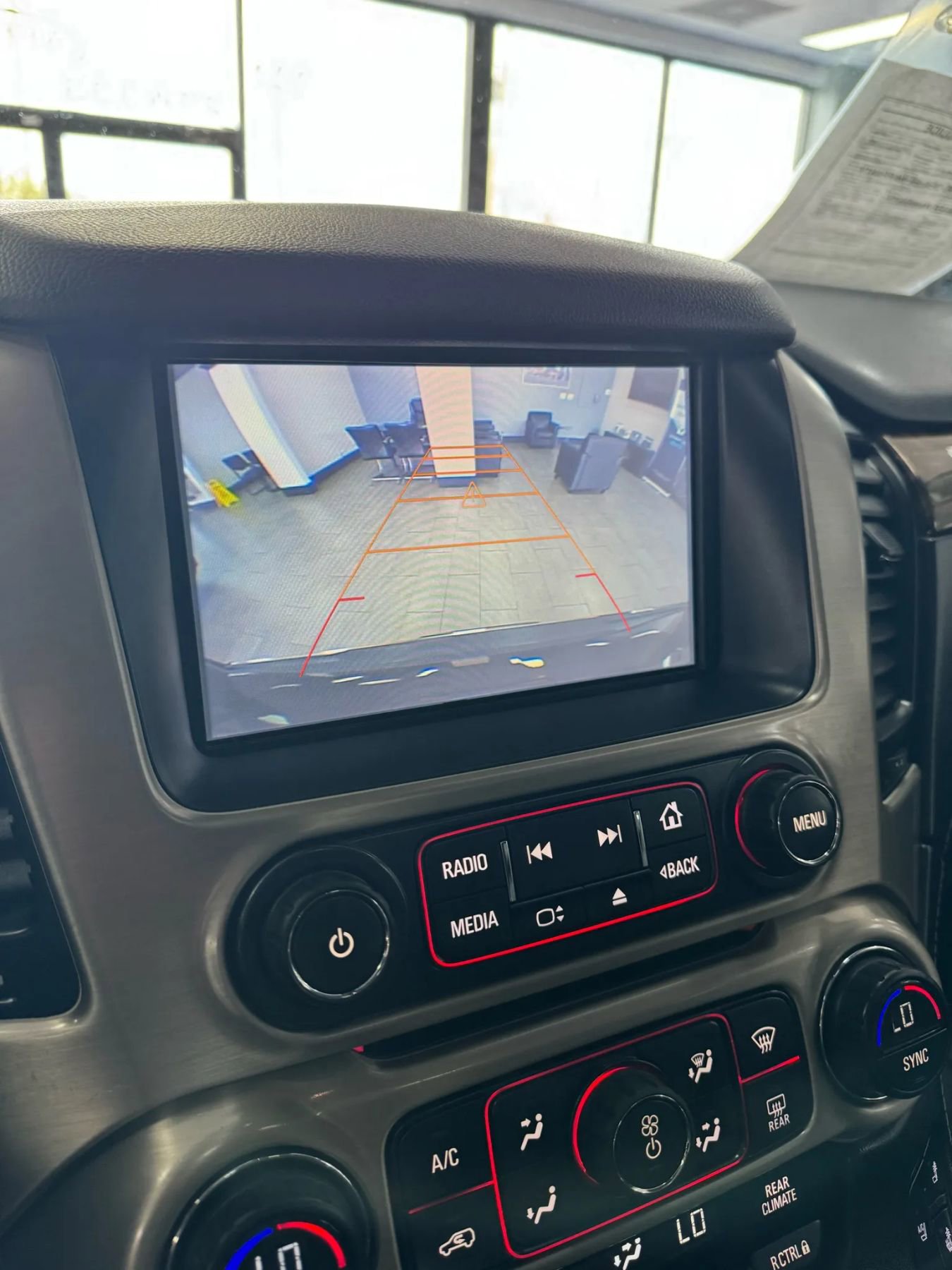 Used 2016 GMC Yukon Denali w/ Enhanced Security Package image 30