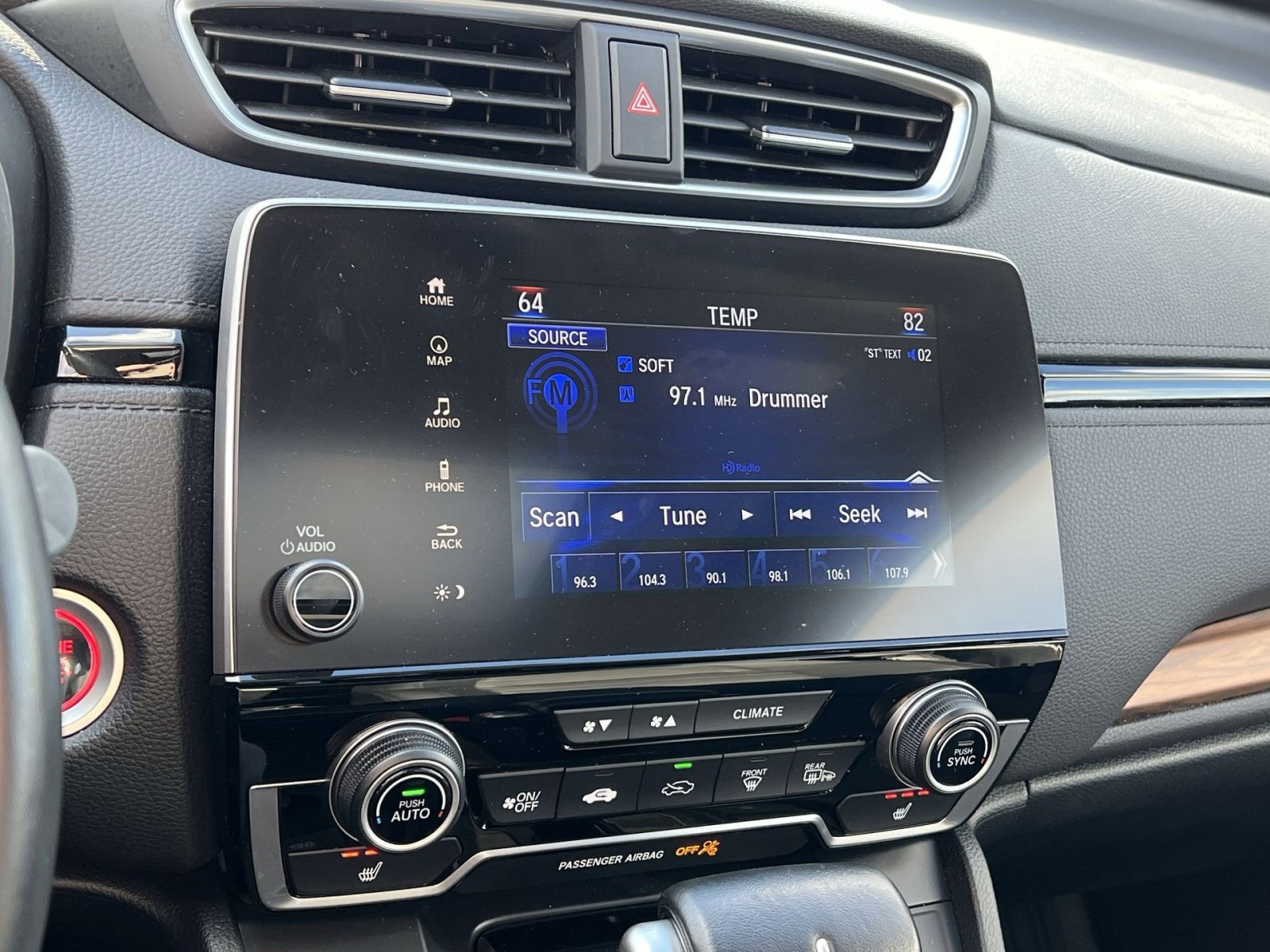 Used 2022 Honda CR-V Touring image 18