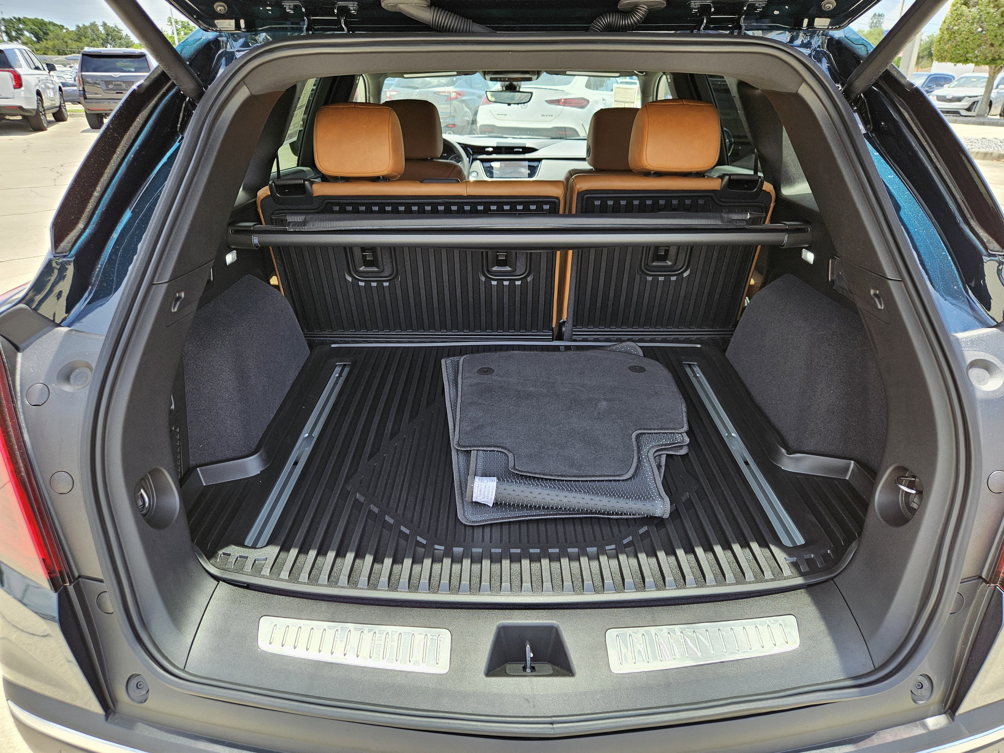 New 2025 Cadillac XT5 Premium Luxury w/ Technology Package image 12