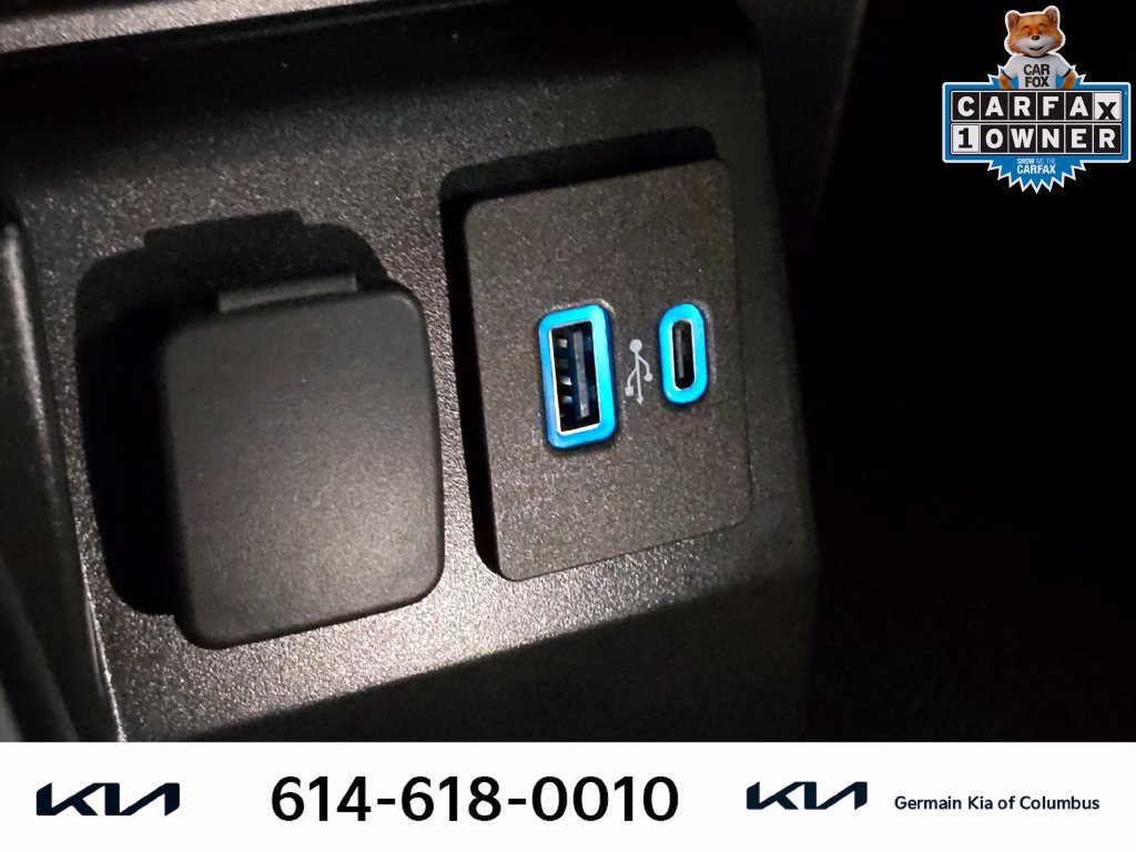 Used 2022 Ford Explorer XLT w/ Equipment Group 202A AWD/4WD image 30
