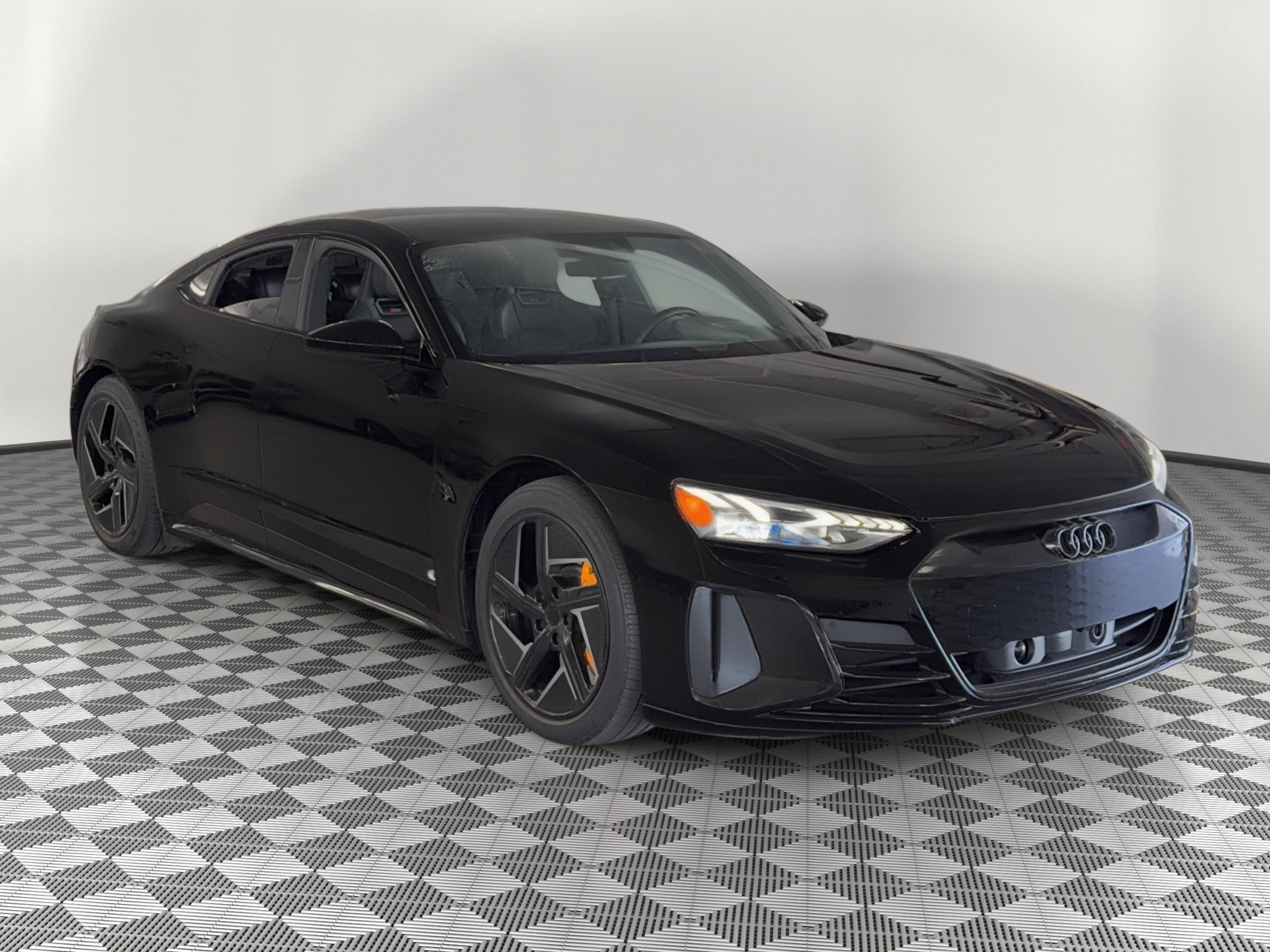 Used 2023 Audi RS e-tron GT w/ Carbon Performance Package image 7