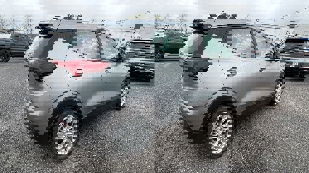 New 2027 Chevrolet Bolt LT w/ Comfort Package image 5