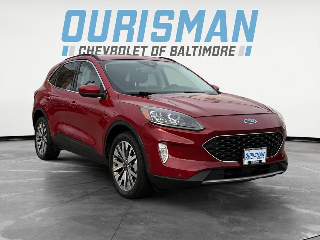Used 2021 Ford Escape Titanium image 1