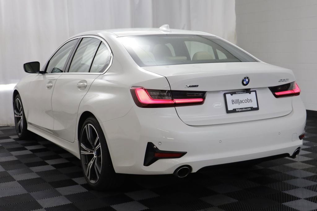 Used 2021 BMW 330i xDrive Sedan w/ Premium Package AWD/4WD image 14