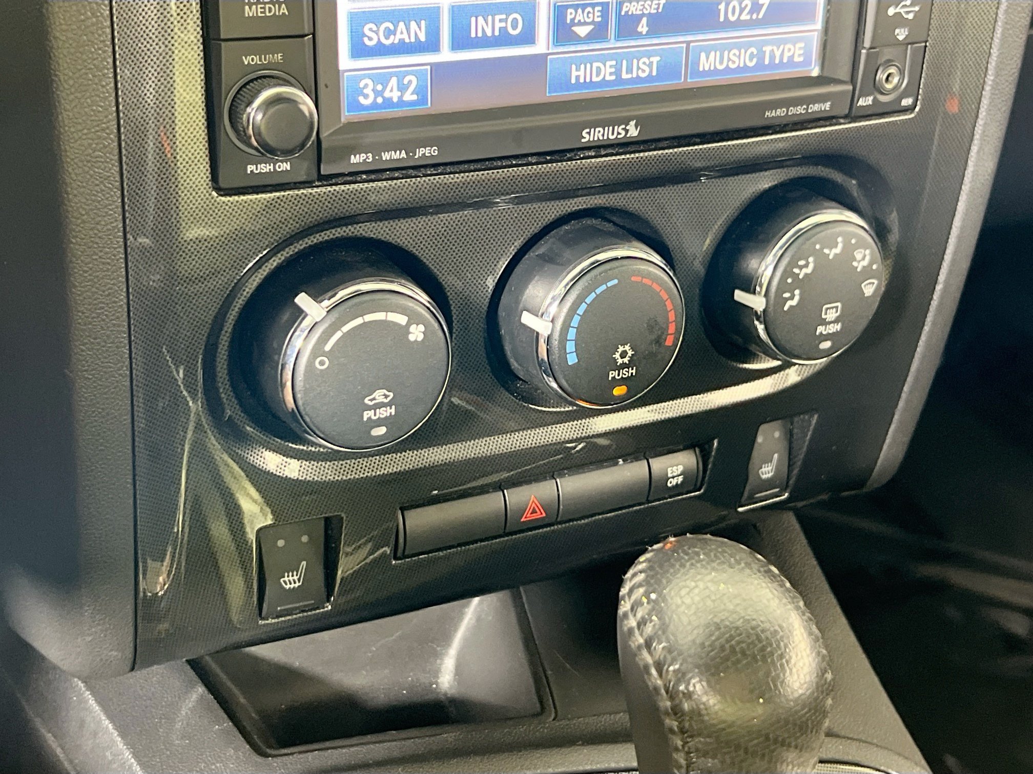 Used 2009 Dodge Challenger SRT8 RWD image 14
