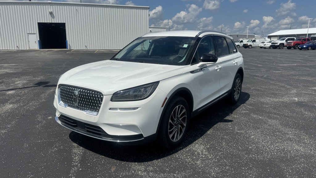 Used 2022 Lincoln Corsair FWD w/ Equipment Group 101A image 3