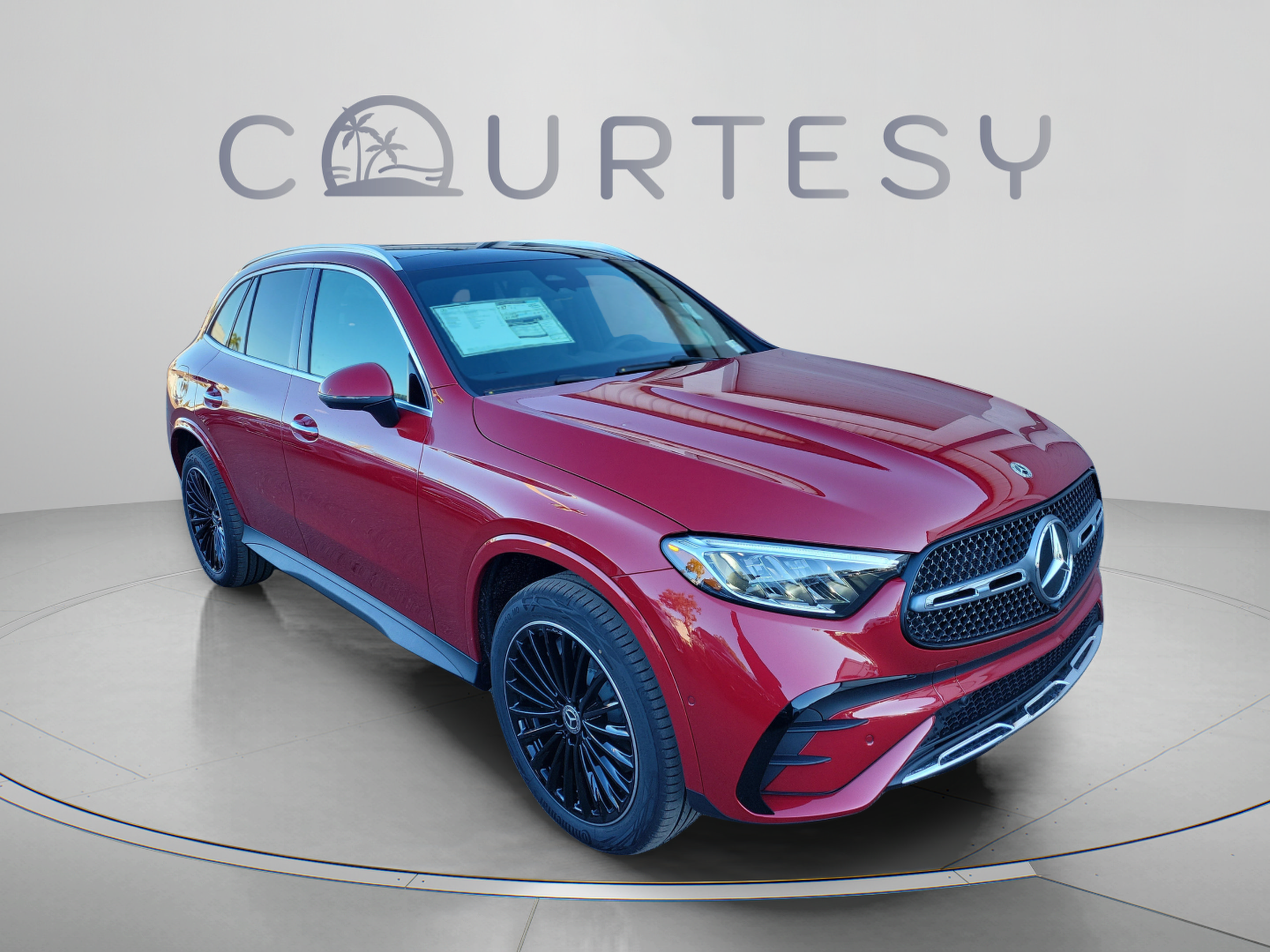 Used 2026 Mercedes-Benz GLC 300 image 5