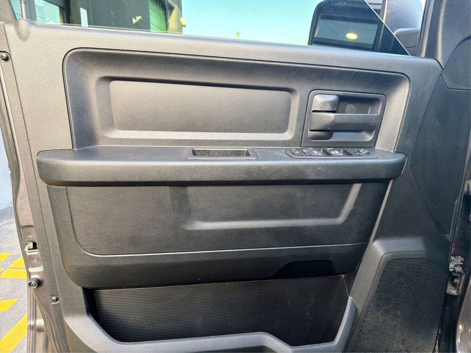 Used 2017 RAM 1500 Express w/ Express Value Package image 17