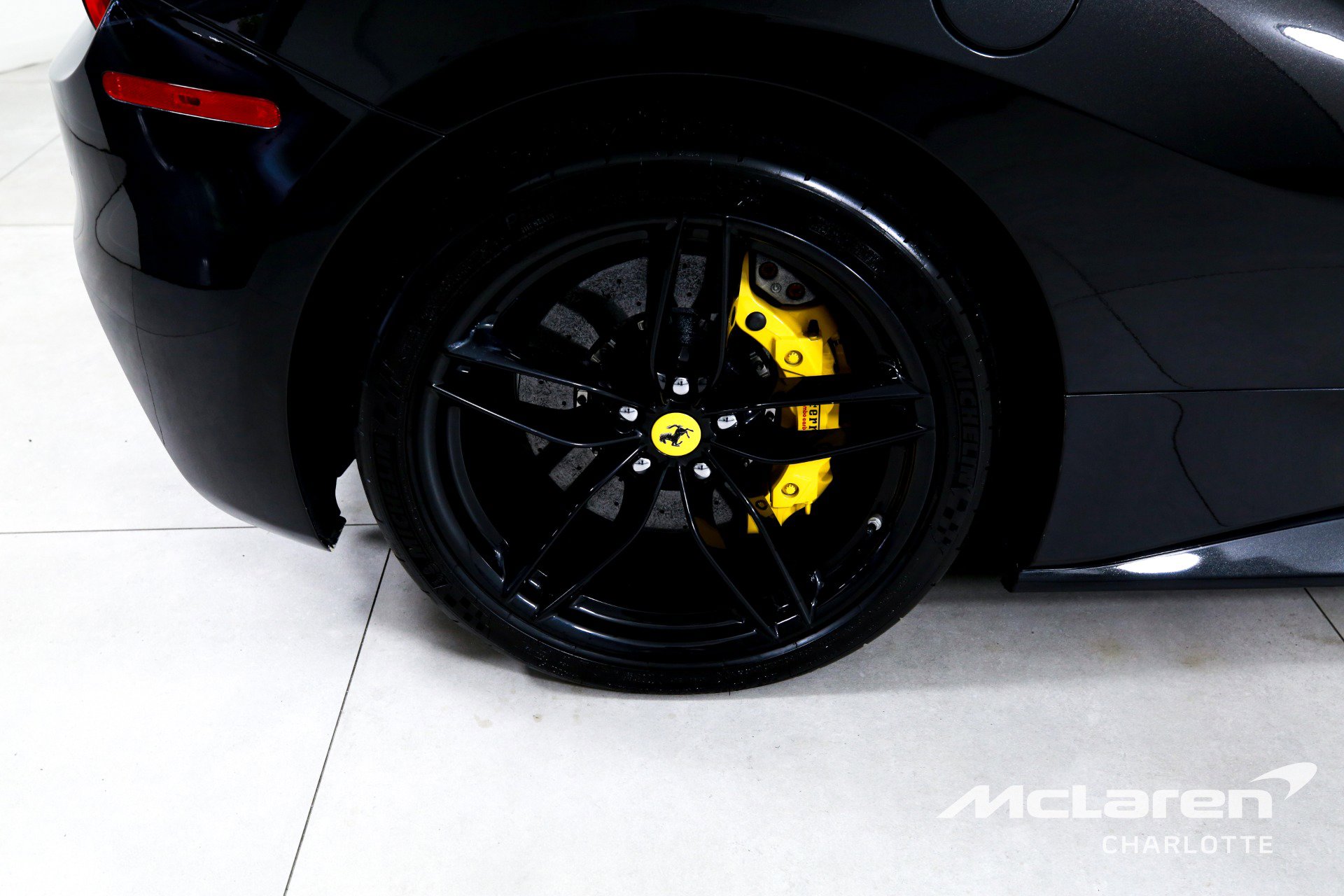 Used 2018 Ferrari 488 GTB RWD image 25