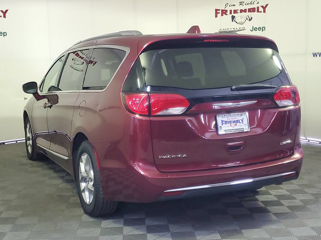 Used 2018 Chrysler Pacifica Limited FWD image 4