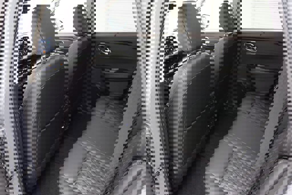 Used 2023 Nissan Rogue Platinum w/ Platinum Premium Package image 11