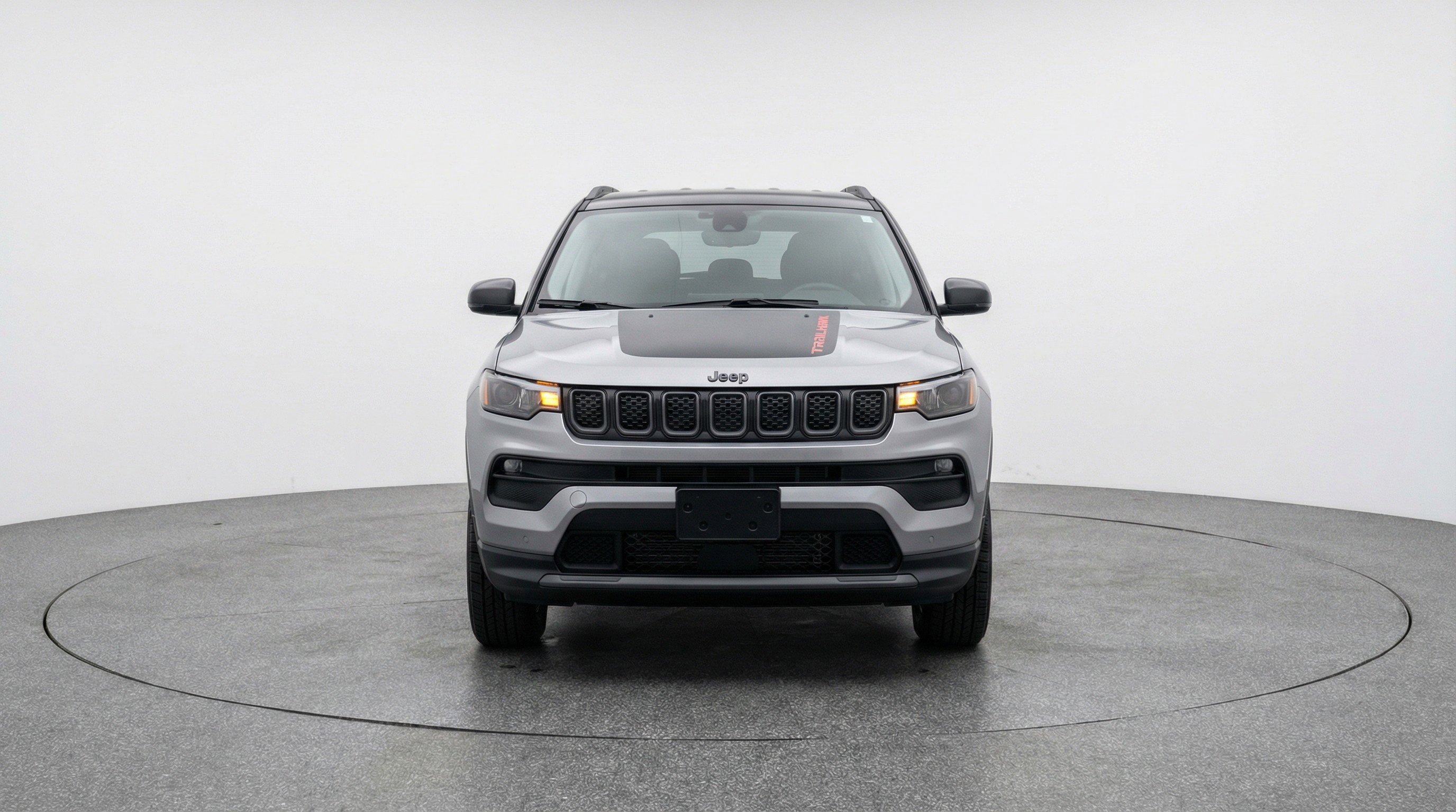 Used 2025 Jeep Compass Trailhawk image 2