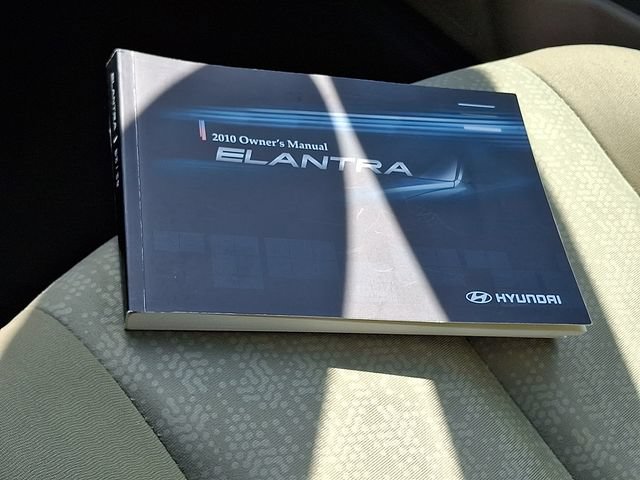 Used 2010 Hyundai Elantra GLS FWD image 25