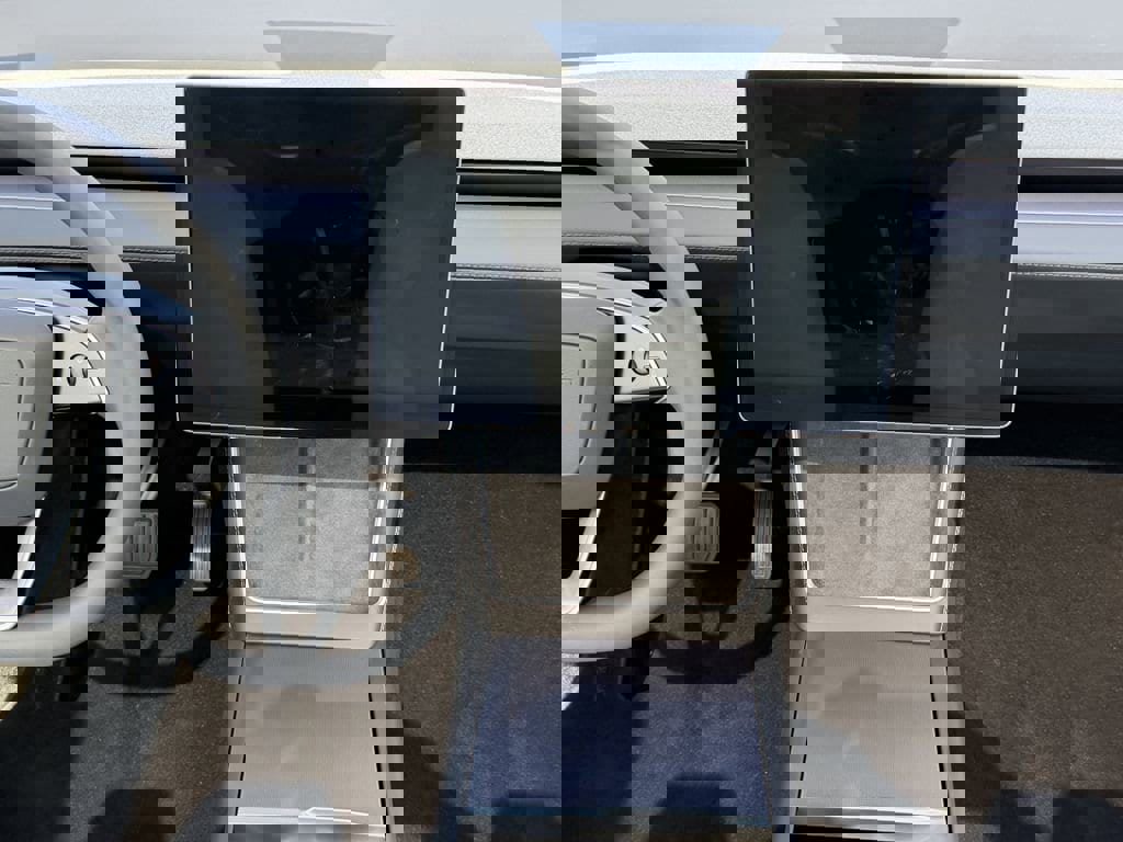 Used 2026 Tesla Model Y Long Range AWD/4WD image 15