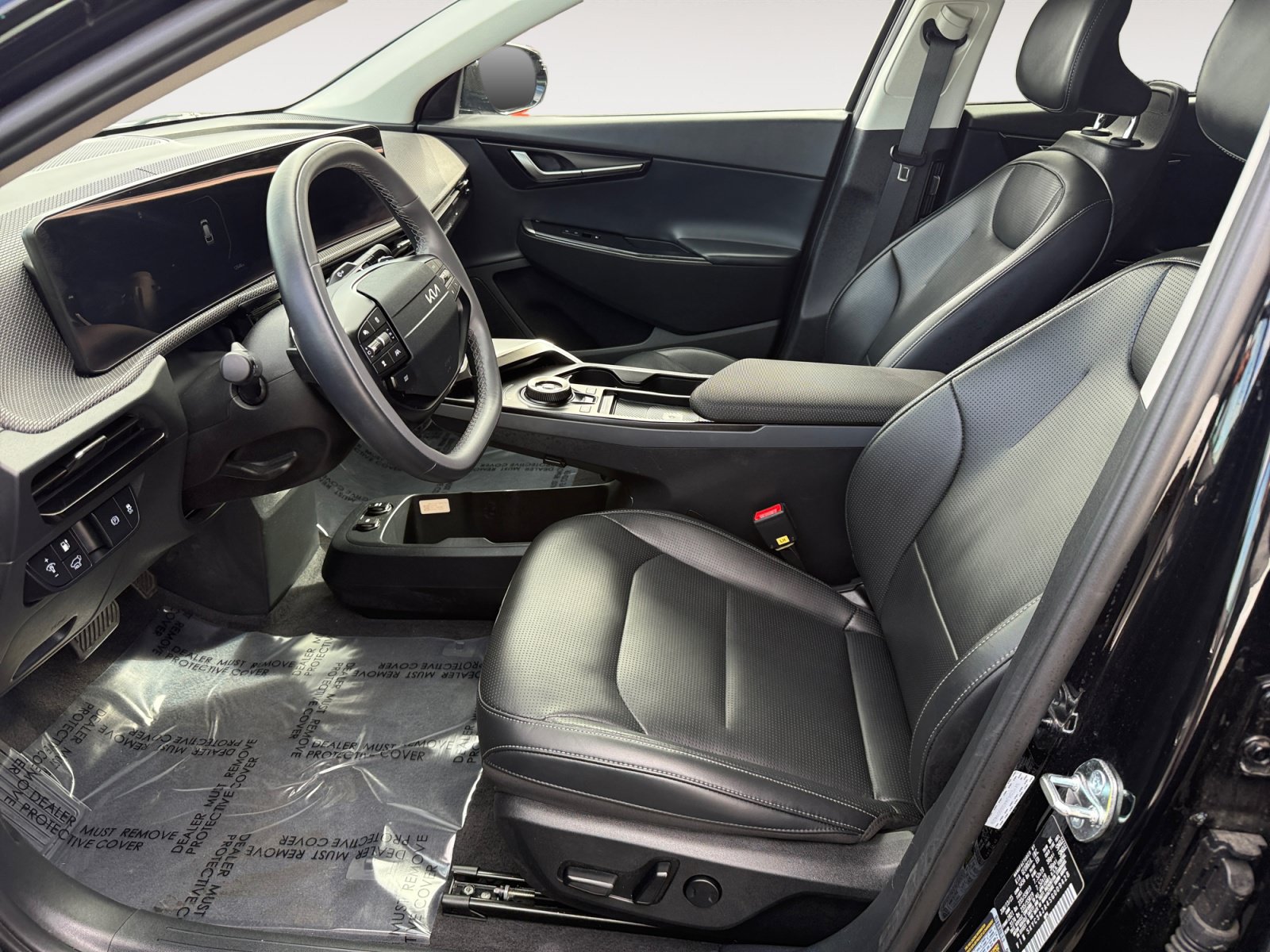 Used 2025 Kia EV6 Wind RWD image 10
