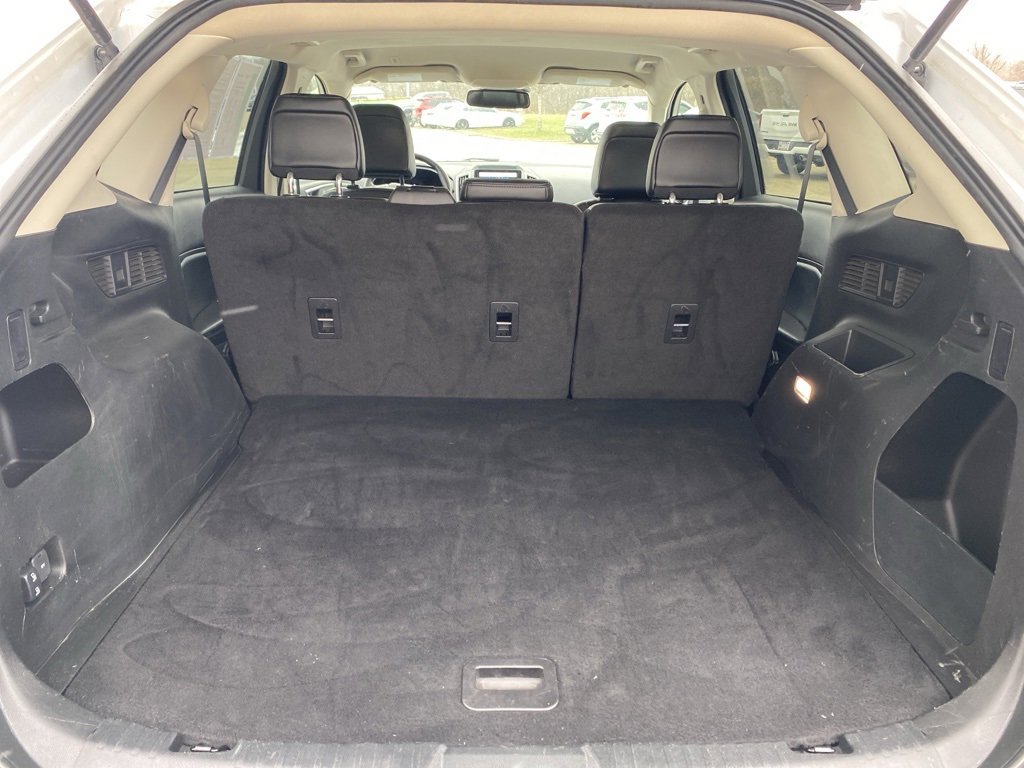 Used 2024 Ford Edge SEL image 17