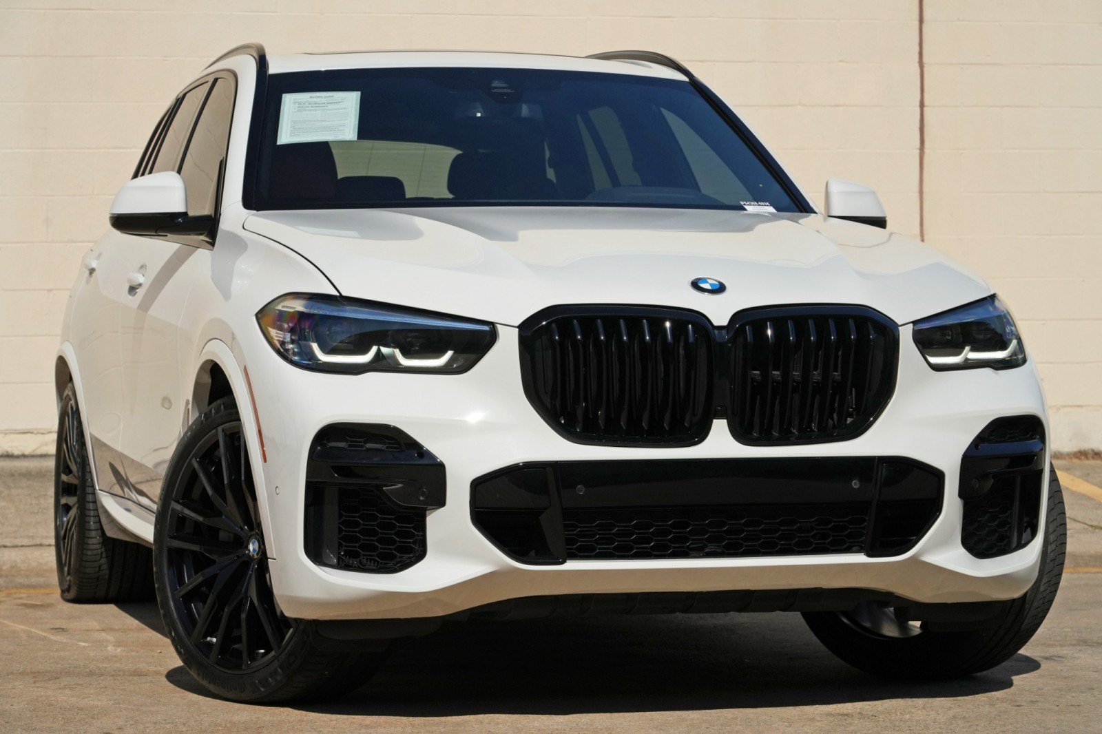 Used 2023 BMW X5 sDrive40i w/ M Sport Package RWD image 4