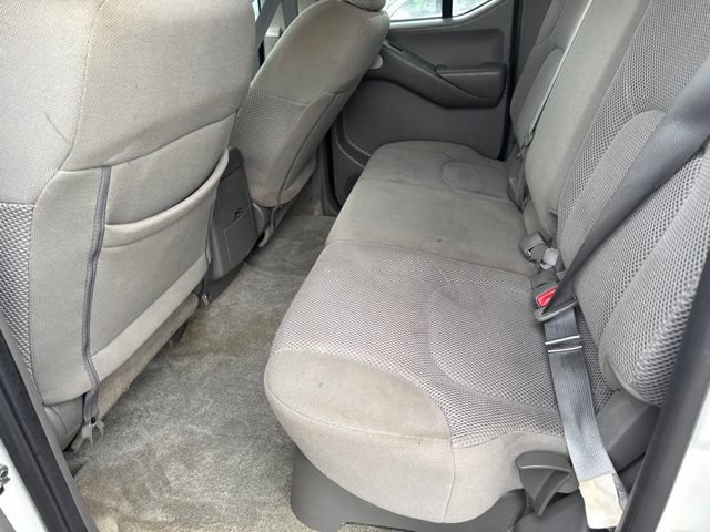 Used 2018 Nissan Frontier SV w/ Value Truck Package AWD/4WD image 11