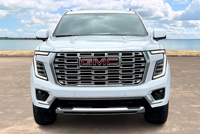 Used 2025 GMC Yukon XL Denali image 2