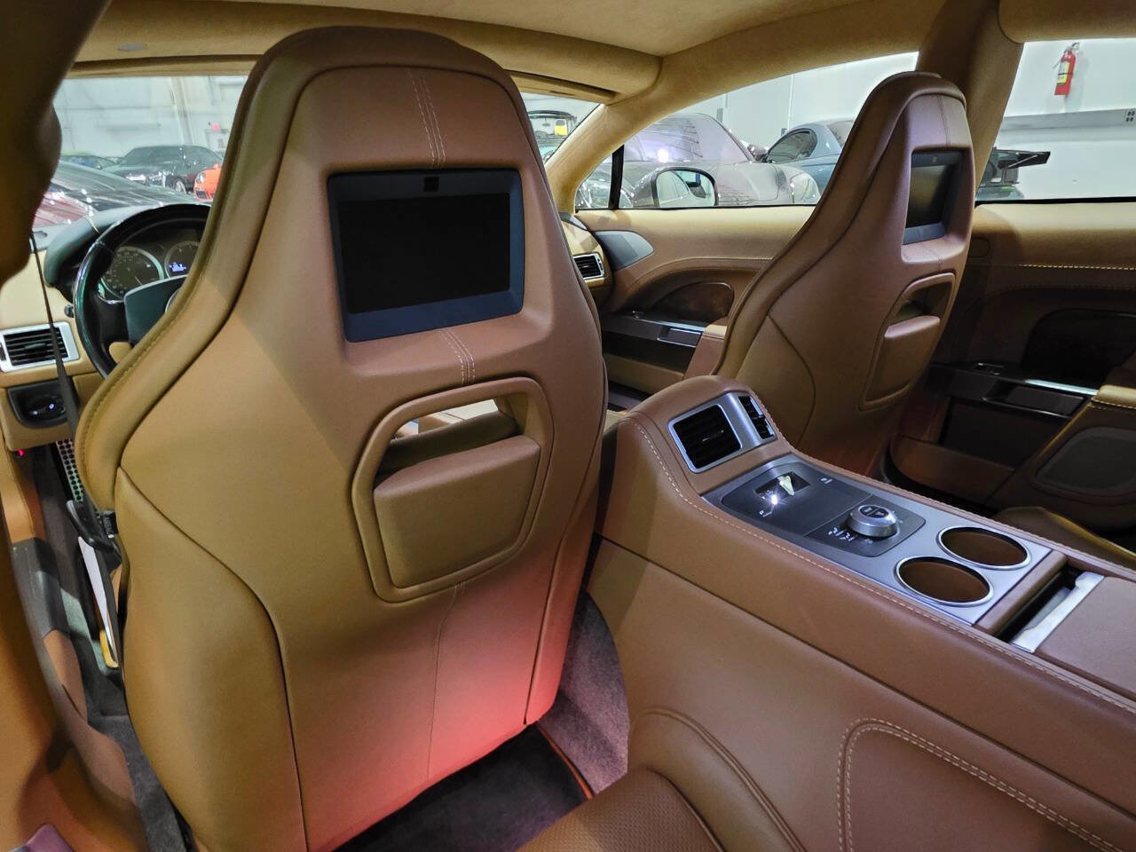 Used 2015 Aston Martin Rapide S image 38