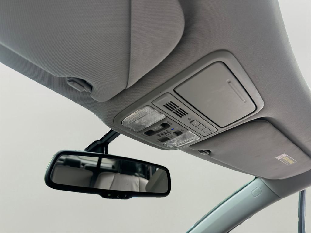 Used 2011 Honda Odyssey EX-L image 22