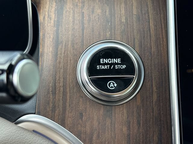 New 2025 Mercedes-Benz GLC 300 4MATIC image 11