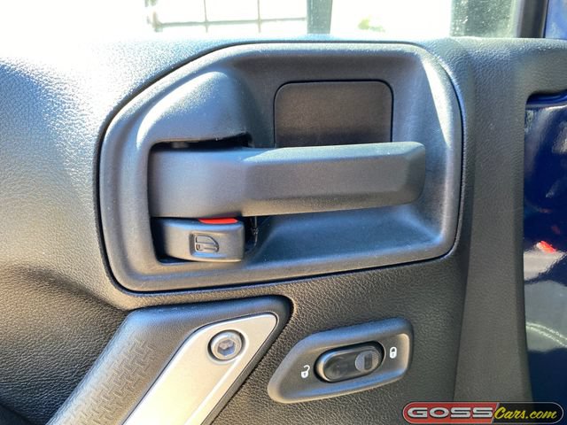 Used 2013 Jeep Wrangler Unlimited Sahara w/ Connectivity Group AWD/4WD image 26