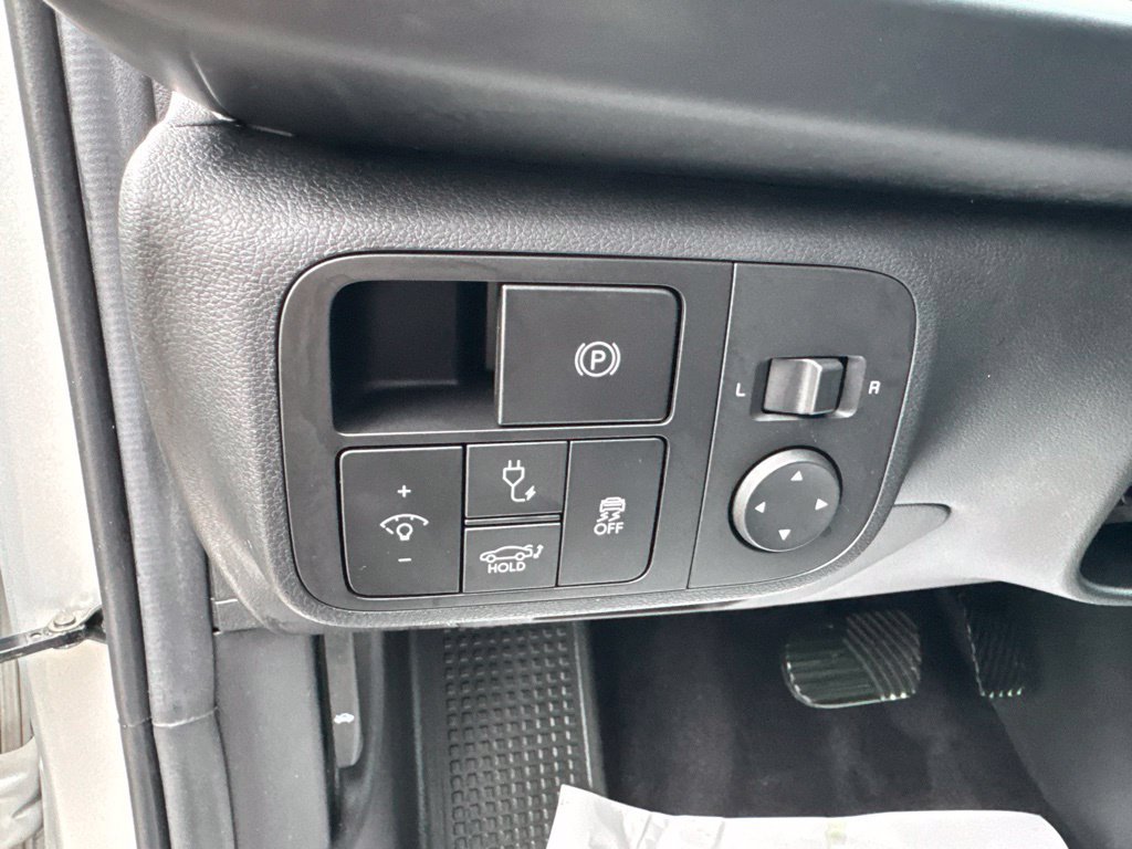 Certified 2024 Hyundai Ioniq 6 SEL AWD/4WD image 13